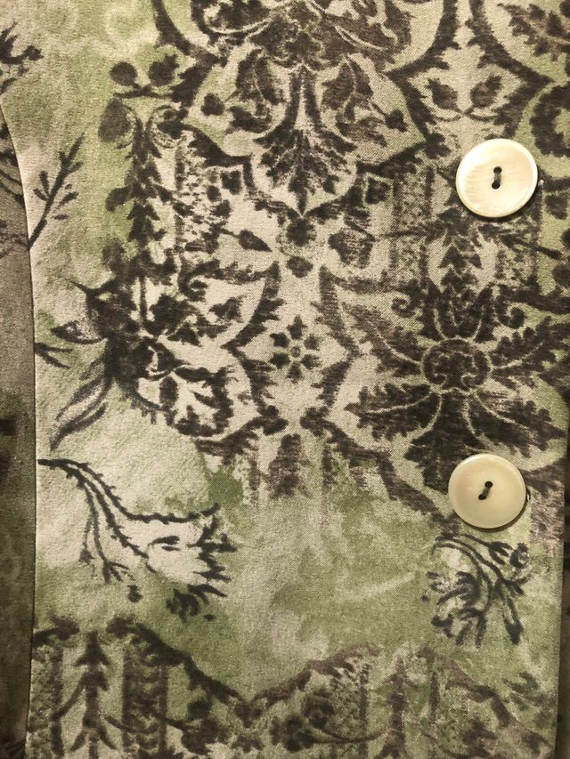 Blazer cuello mao colores verdes y marron. T L/40