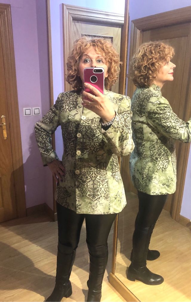 Blazer cuello mao colores verdes y marron. T L/40