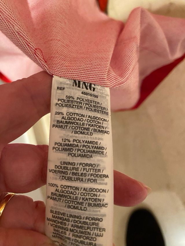 Gabardina roja nueva de Mango