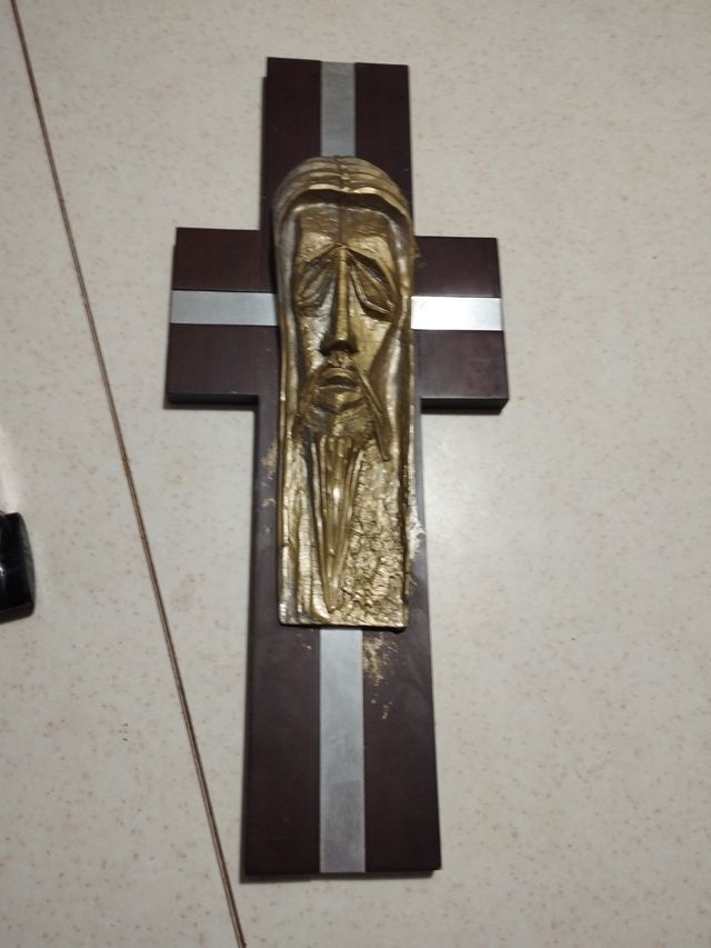 Crocifisso legno e metallo 48 x 20