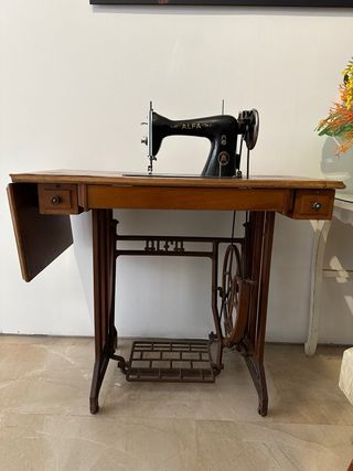 Maquina coser antigua