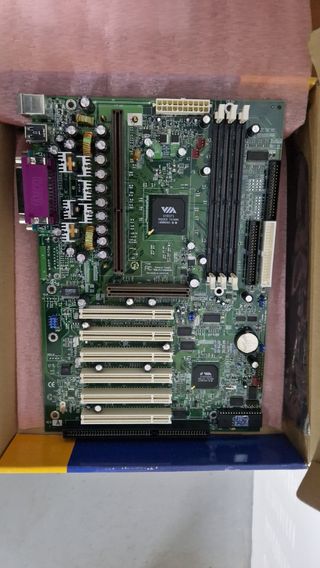 Placa Base Trinity AMD K7 Año 2000 aprox. (nueva)