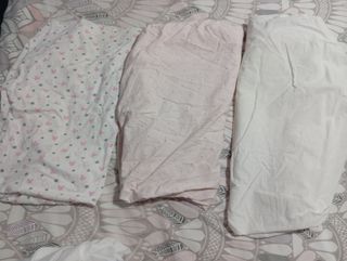 Cuna colchón y sabanas