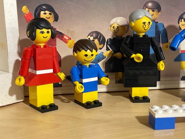 LEGO Vintage SET 200 Recreation Family 1974 in box