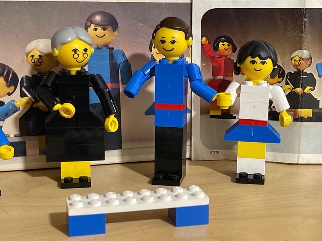 LEGO Vintage SET 200 Recreation Family 1974 in box