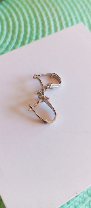 Pendientes de oro blanco primera ley 750