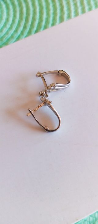 Pendientes de oro blanco primera ley 750