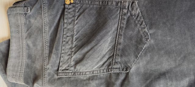 Pantalón mujer pana