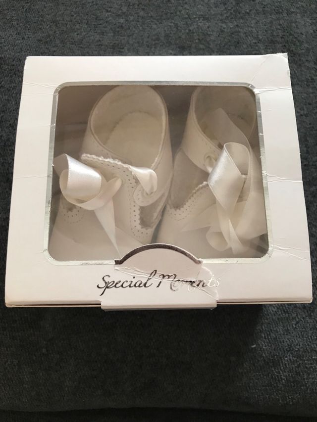 Zapatos finos, ceremonia bebe