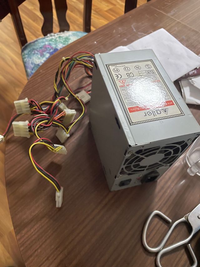 Fuente alimentación ordenador PC