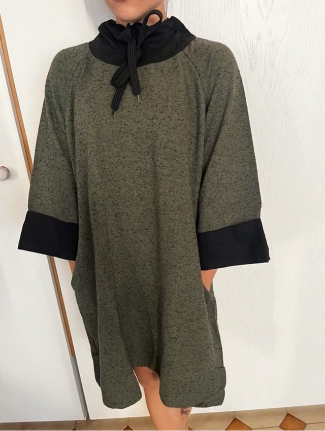 Vestito taglio monacale