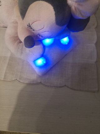 MUÑECA MINNI MUSICAL Y VARIAS.CANCIONES Y LUCES NO