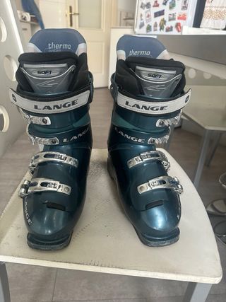 Botas de esquiar marca Lange 