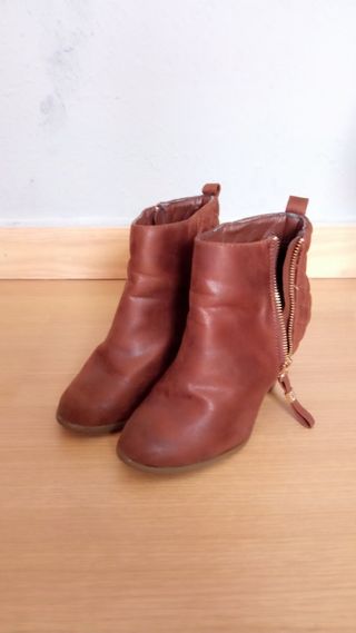 Botines marrones ante tacón talla 36