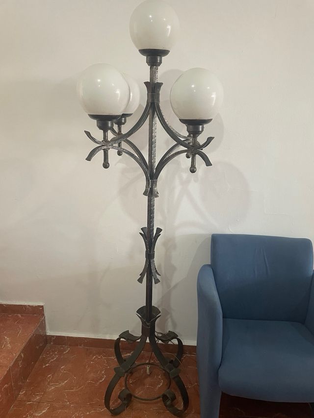 Lampara de hierro forjado vintage