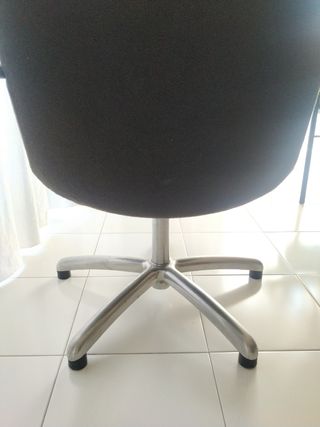8 poltrone girevoli. Casina 