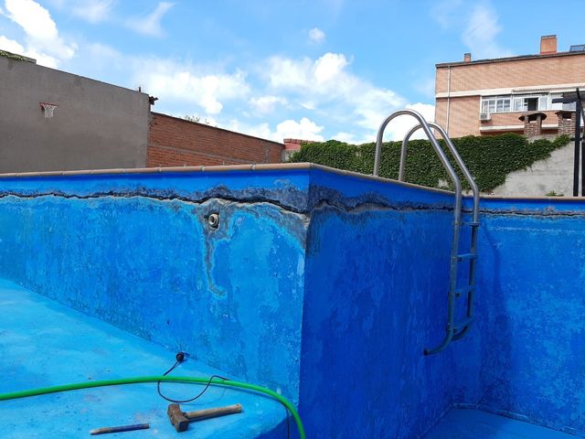 Picina pintura reparación fisuras