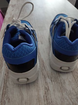 Botines con ruedas 