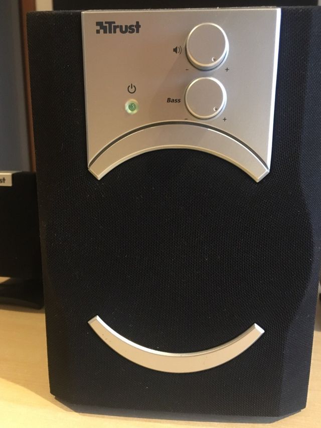Set di altoparlanti marca TRUST