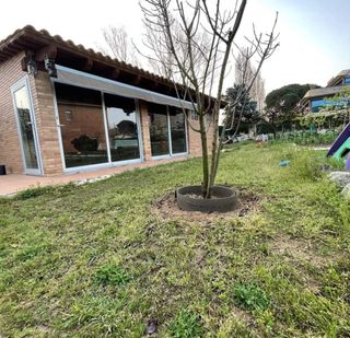Césped artificial y servicio de jardinería