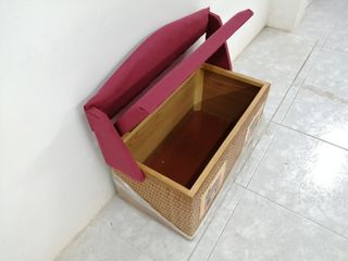Baúl juguetero mimbre con asiento y respaldo