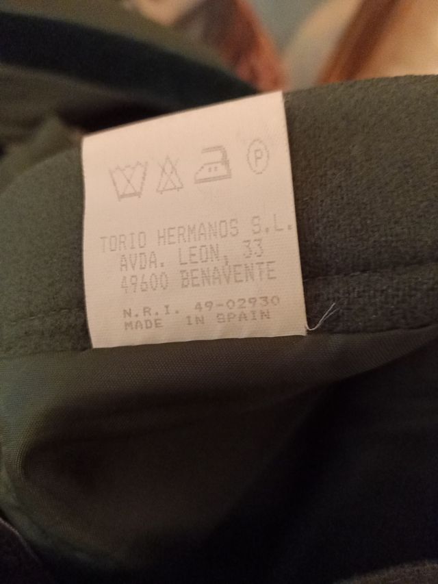 Traje chaqueta y falda mujer