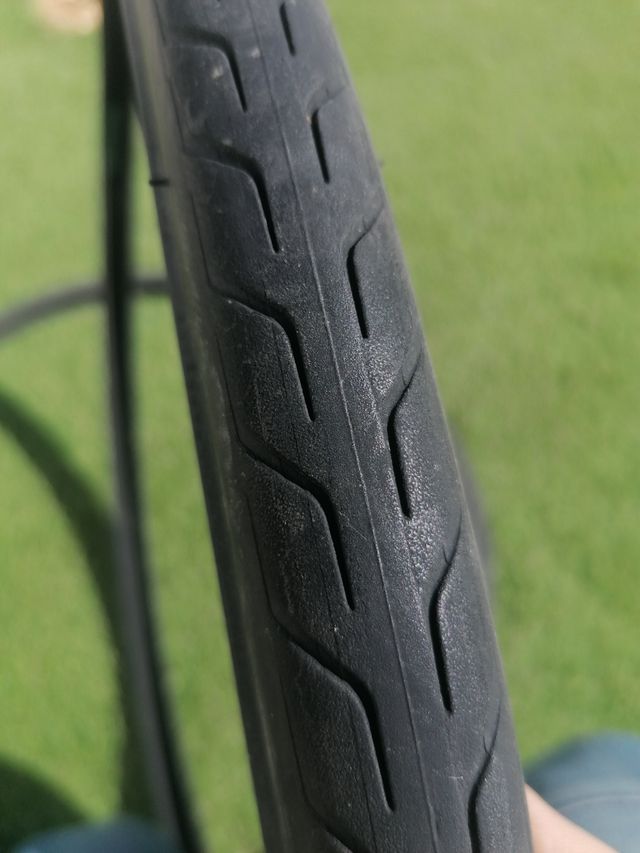 2 cubiertas casi nuevas