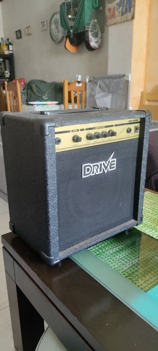 Pack de bajo electrico + amplificador