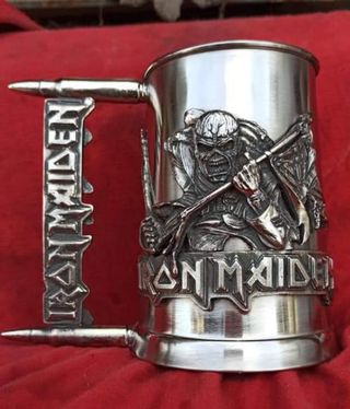 Jarras artesanas echas a mano