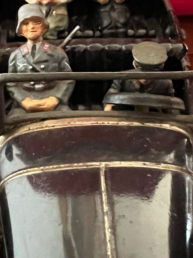 Vettura carica manuale