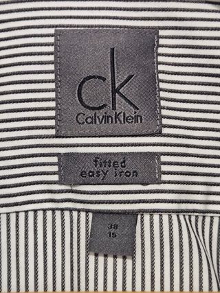 Calvin Klein M