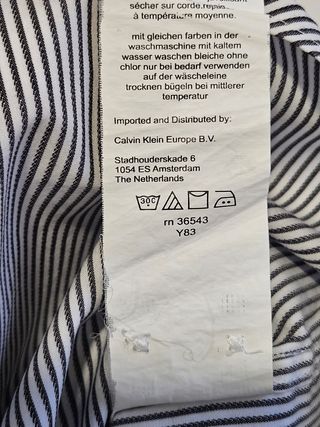 Calvin Klein M