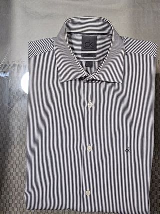 Calvin Klein M