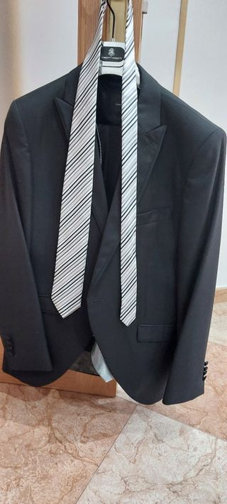 Traje completo novio talla XL - 54