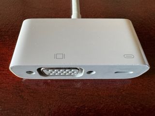 Apple Adaptador Lightning a VGA - MD825ZM/A