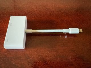 Apple Adaptador Lightning a VGA - MD825ZM/A