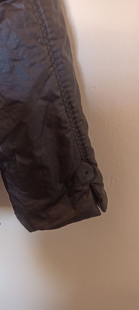 Parka negra de mujer