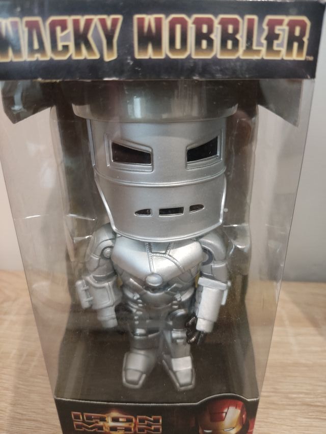 Funko Wacky wobbler. Iron Man. Bobble Head