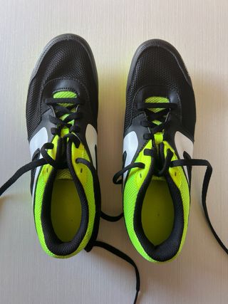 zapatillas clavos atletismo