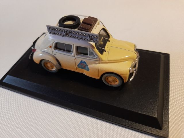 Renault 4CV 1/43