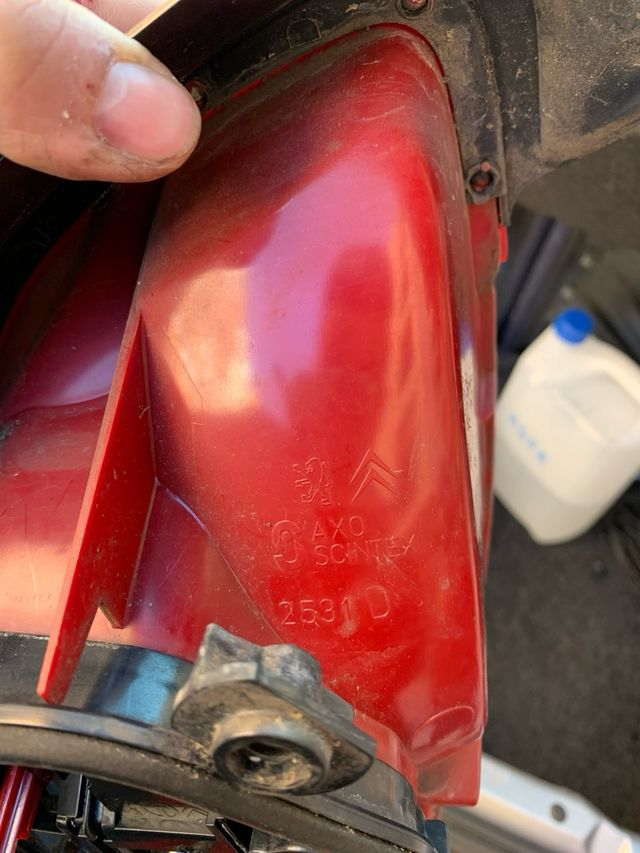 piloto trasero derecho peugeot 206