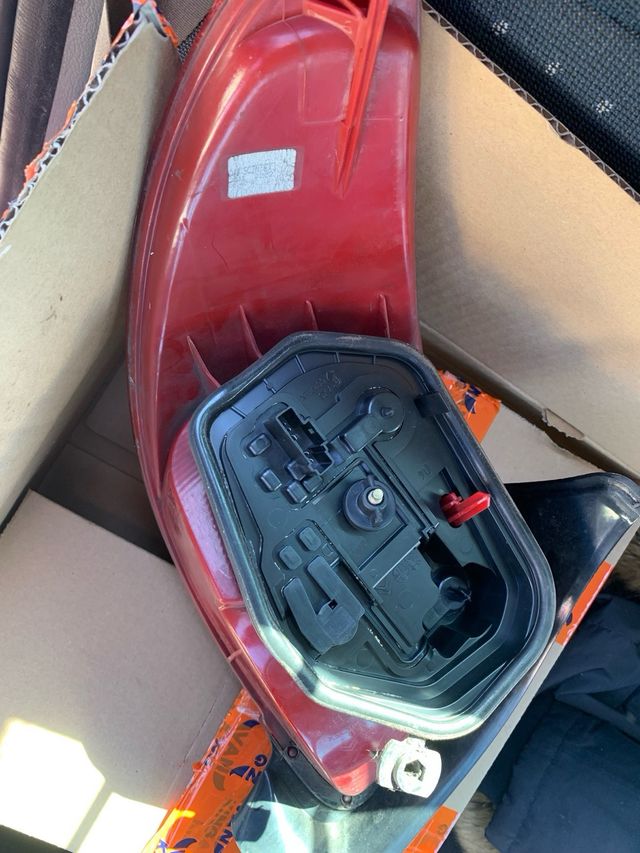 piloto trasero derecho peugeot 206