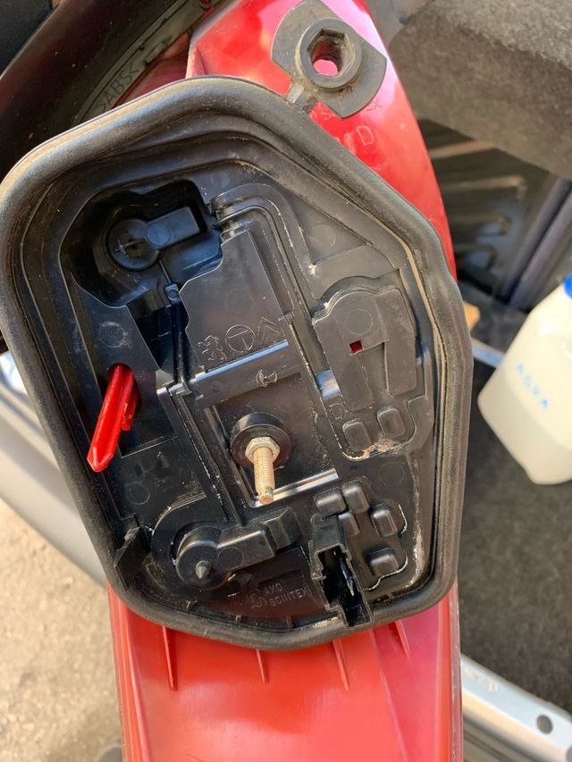 piloto trasero derecho peugeot 206