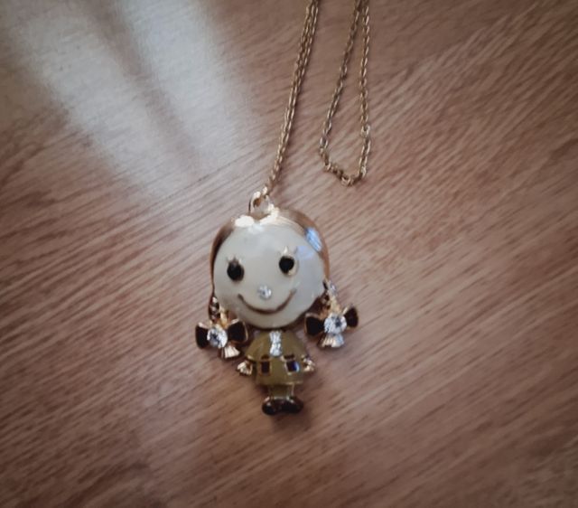 Collana con ciondolo