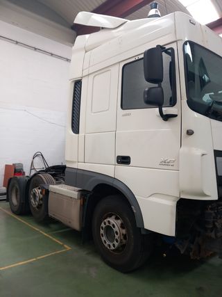 Piezas camión DAF XF 106 .800000km