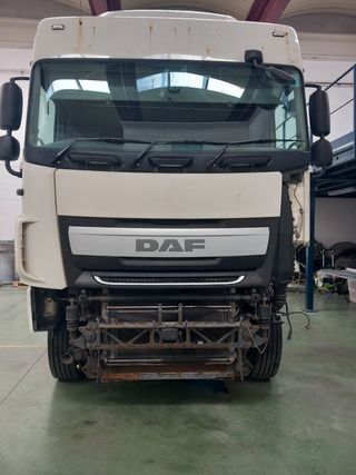 Piezas camión DAF XF 106 .800000km