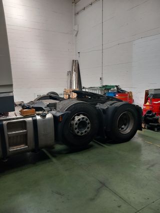 Piezas camión DAF XF 106 .800000km