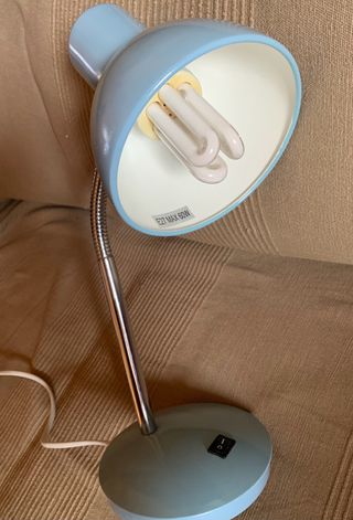 Flexo, lámpara de mesa