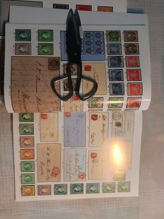 3 CATALOGOS DE SELLOS 