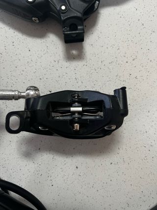 SRAM SET DE FRENOS DE DISCO G2 RSC D+T